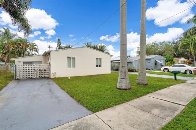2721 Harding Street, Look Homesites, Hollywood, FL