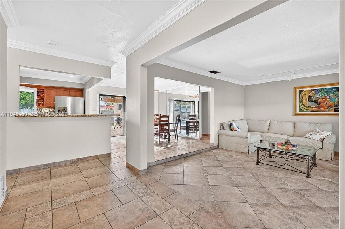 1621 NW 110 Terrace, Pembroke Pines, FL 33026 photo 3