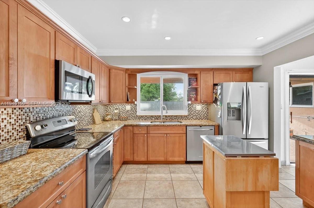 1621 NW 110 Terrace, Pembroke Pines, FL 33026 photo 9