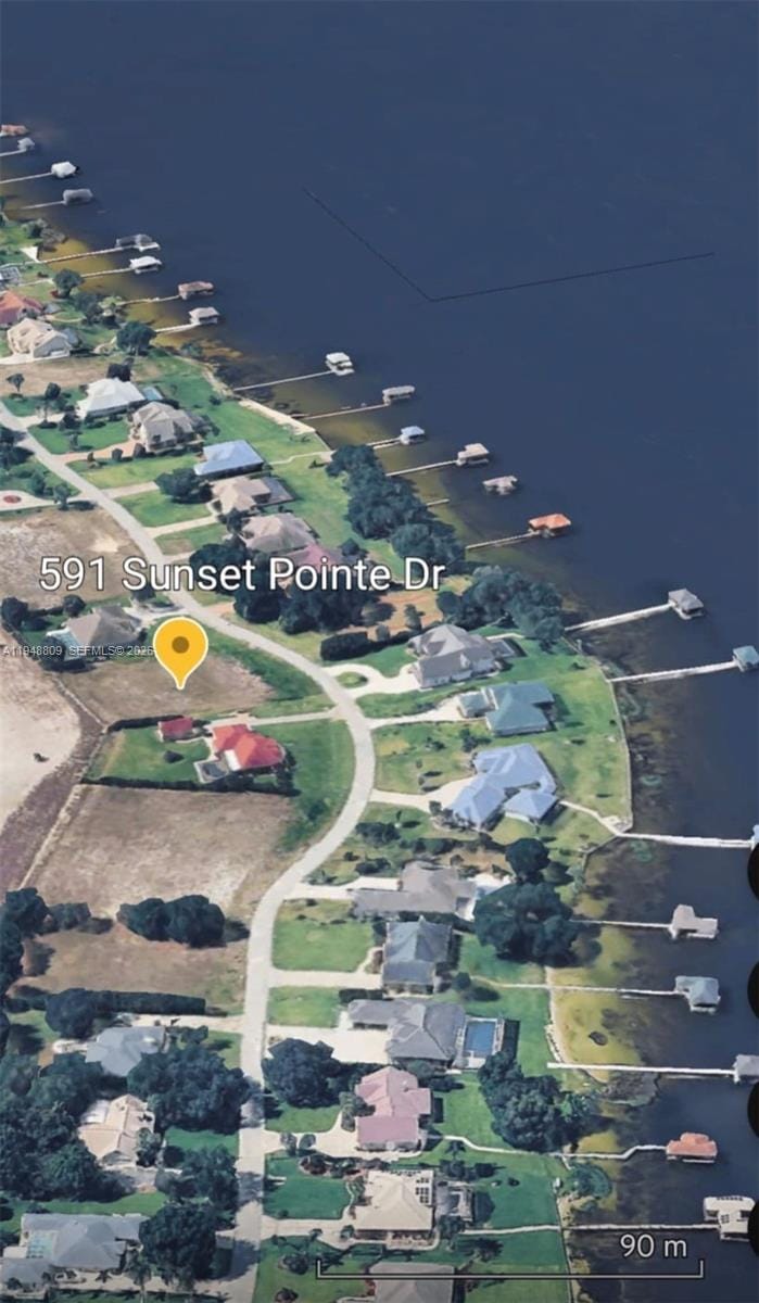 591 Sunset Pointe Drive — photo 2
