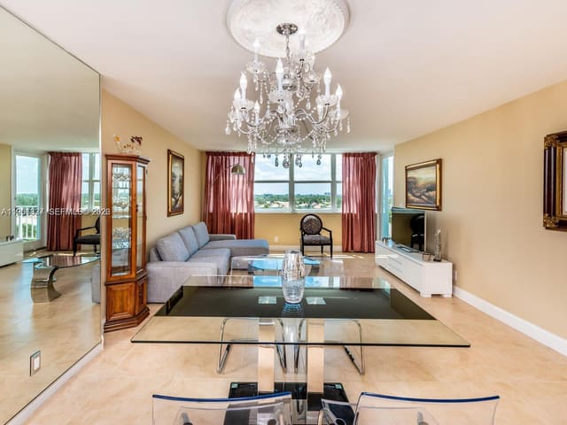 1410 S Ocean Drive 905, Hollywood, FL 33019