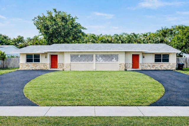 2741-2745 NE 30th Avenue, sold in Lighthouse Point 2nd Sec, Lighthouse Point, FL