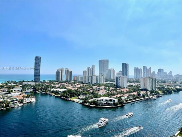 19707 Turnberry Way 14F, Aventura, FL 33180