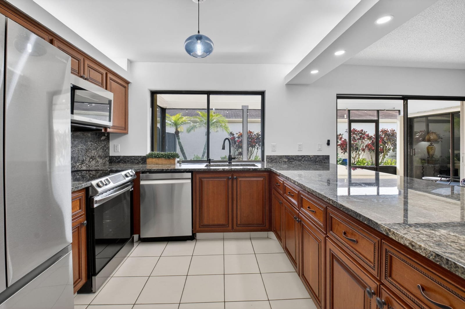 800 NW 32nd Avenue, Delray Beach, FL 33445 photo 2