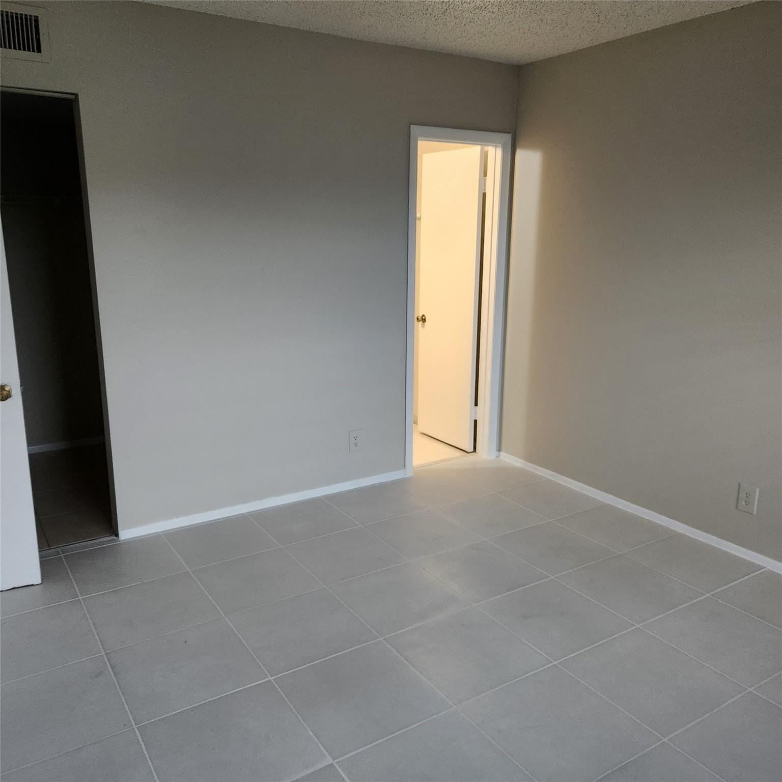 7901 Colony Circle 205 — photo 8