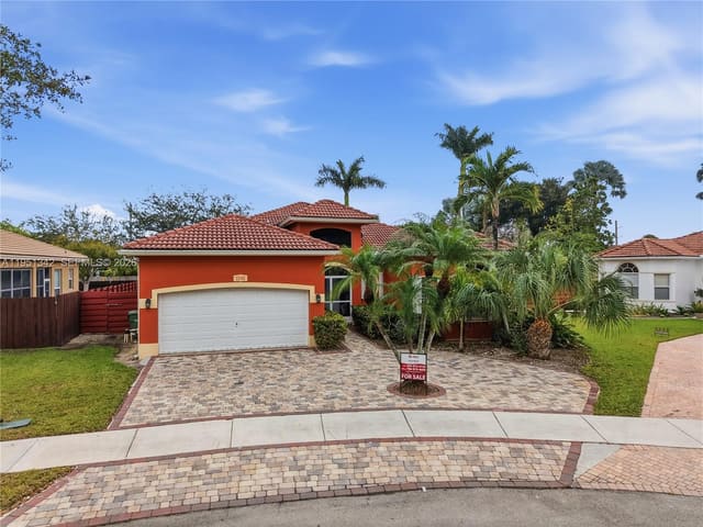2243 SE 14th Circle, sold in Keys Landing, Homestead, FL