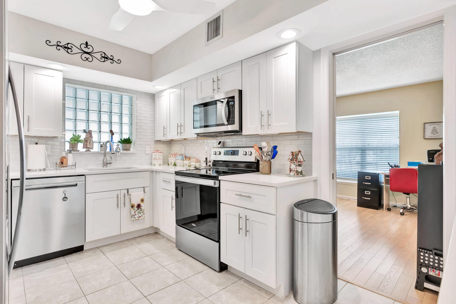 11571 Winchester Drive 27 D, Palm Beach Gardens, FL 33410 photo 3