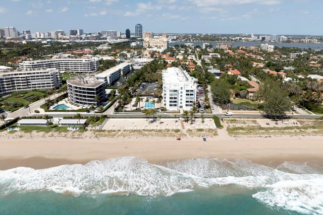 170 N Ocean Boulevard 207, sold in Ocean Towers North Condo, Palm Beach, FL