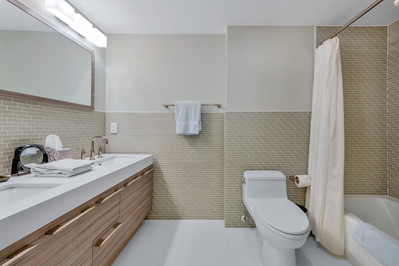 170 N Ocean Boulevard 207, Palm Beach, FL 33480 photo 19