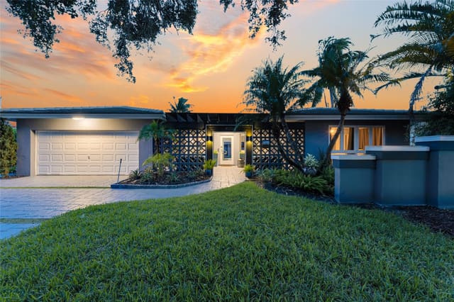 1930 NE 28th Court, sold in Lighthouse Point Estates, Lighthouse Point, FL