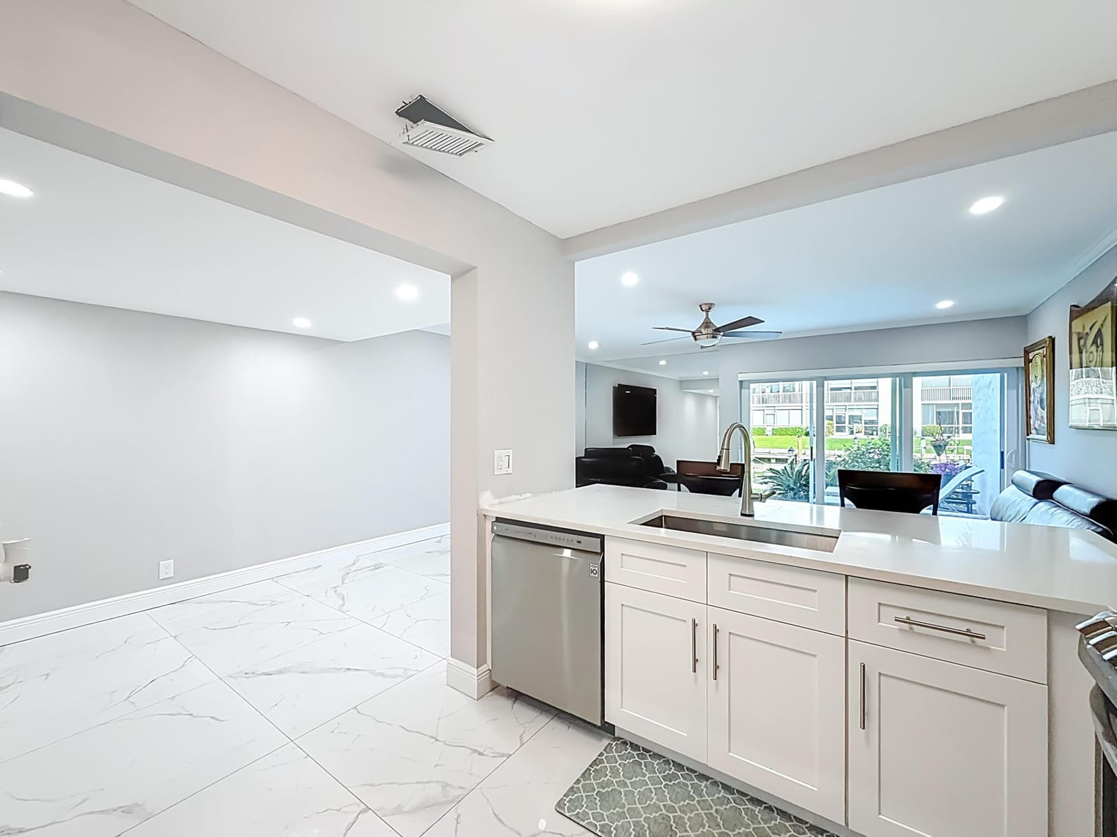 129 Lehane Terrace 137, North Palm Beach, FL 33408 photo 10