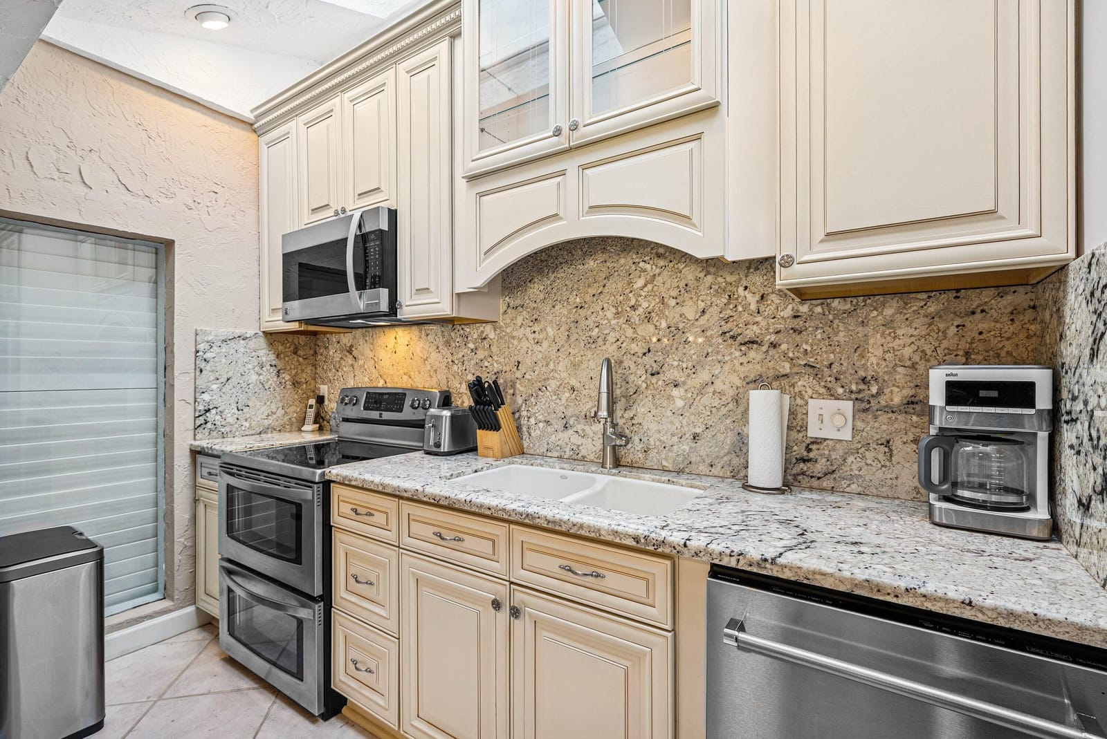 5926 Patio Drive — photo 4
