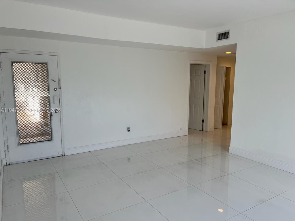 8420 Byron Avenue 4, Miami Beach, FL 33141 photo 13