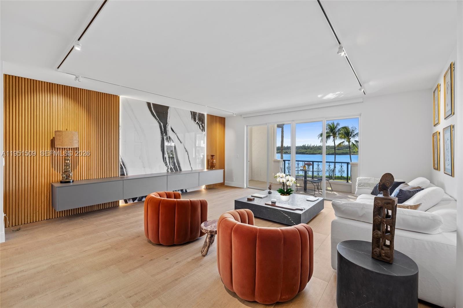 2225 Fisher Island Drive 3205 — photo 2
