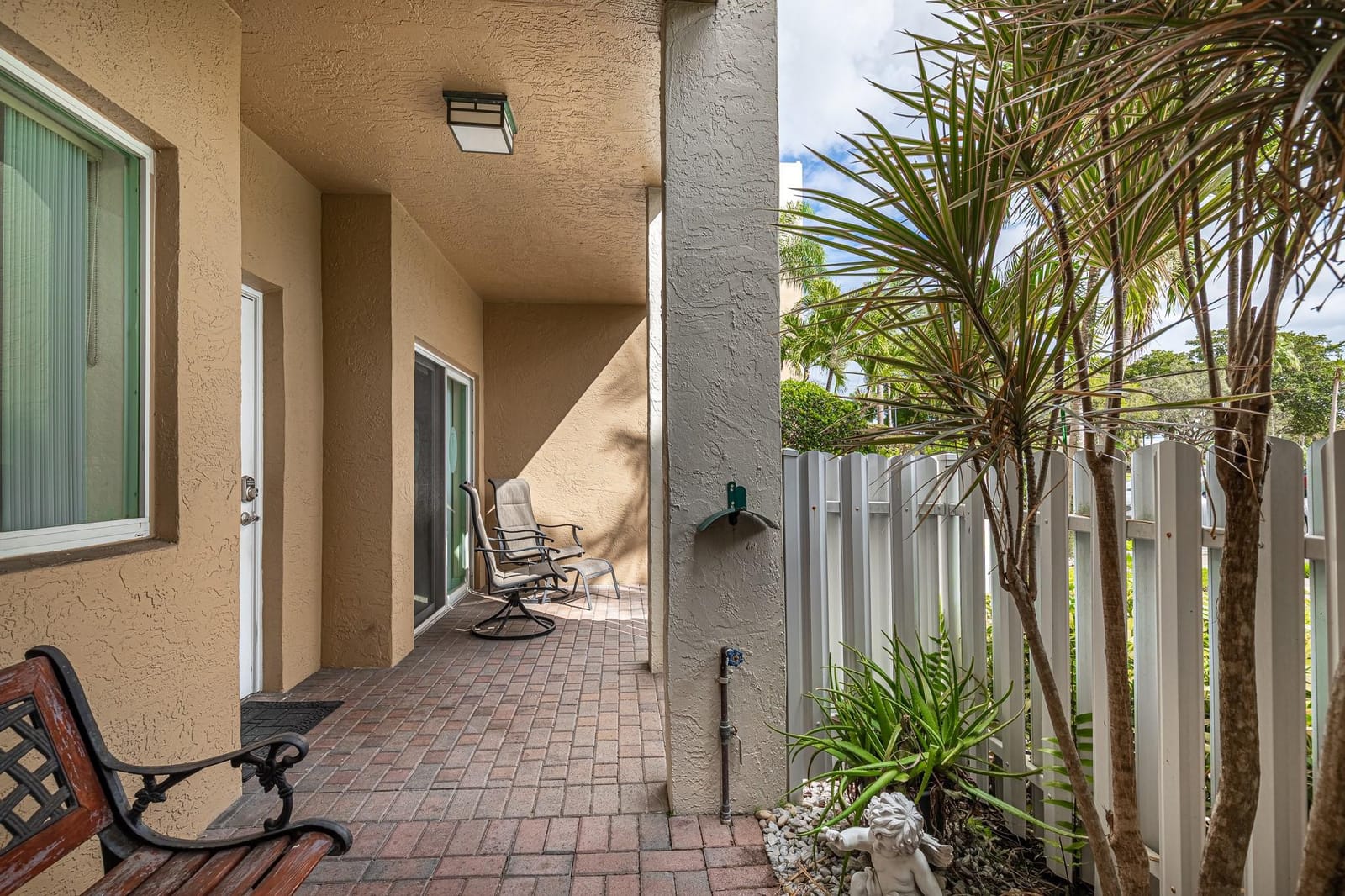 7623 Southampton Terrace 112 — photo 4