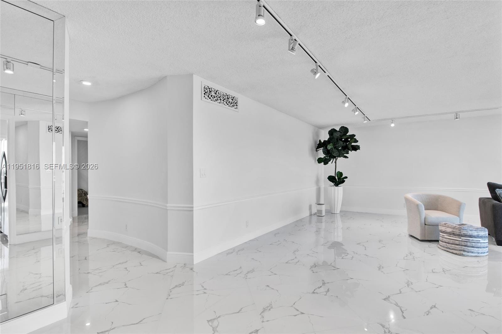 3101 NE 47th Court 303, Fort Lauderdale, FL 33308 photo 7