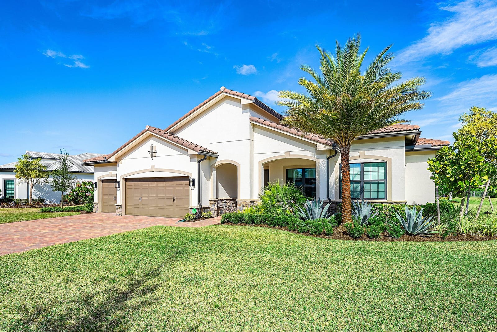 9198 Balsamo Drive — photo 3