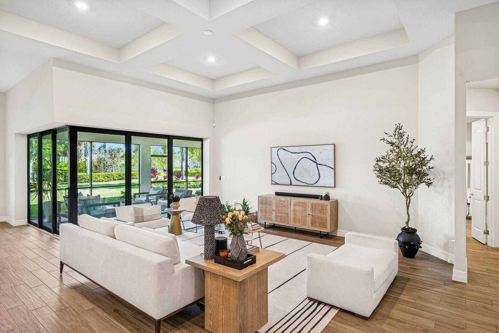9198 Balsamo Drive — photo 9