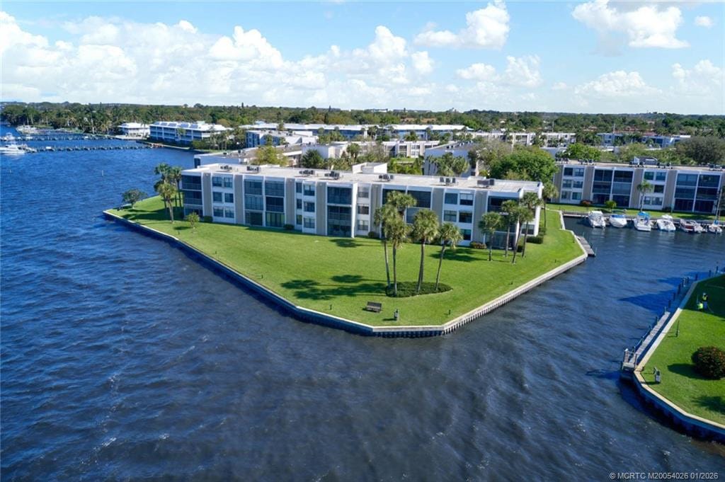 1950 SW Palm City Road 8-106
