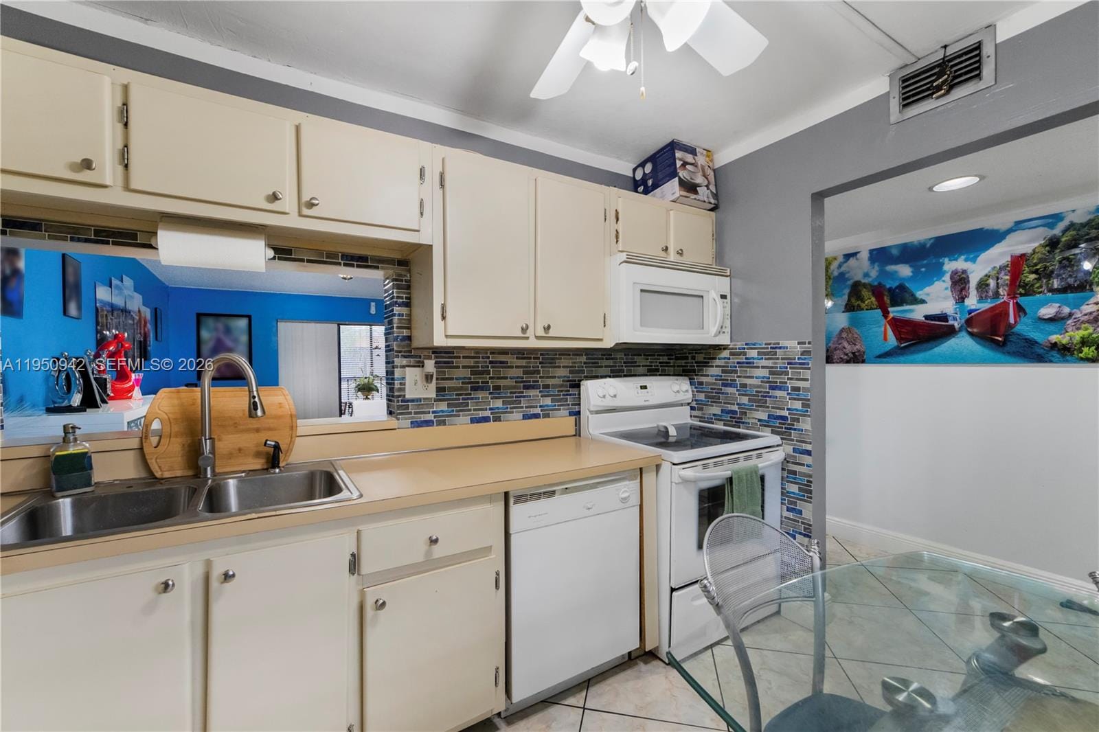 8415 SW 107th Avenue 323W — photo 9