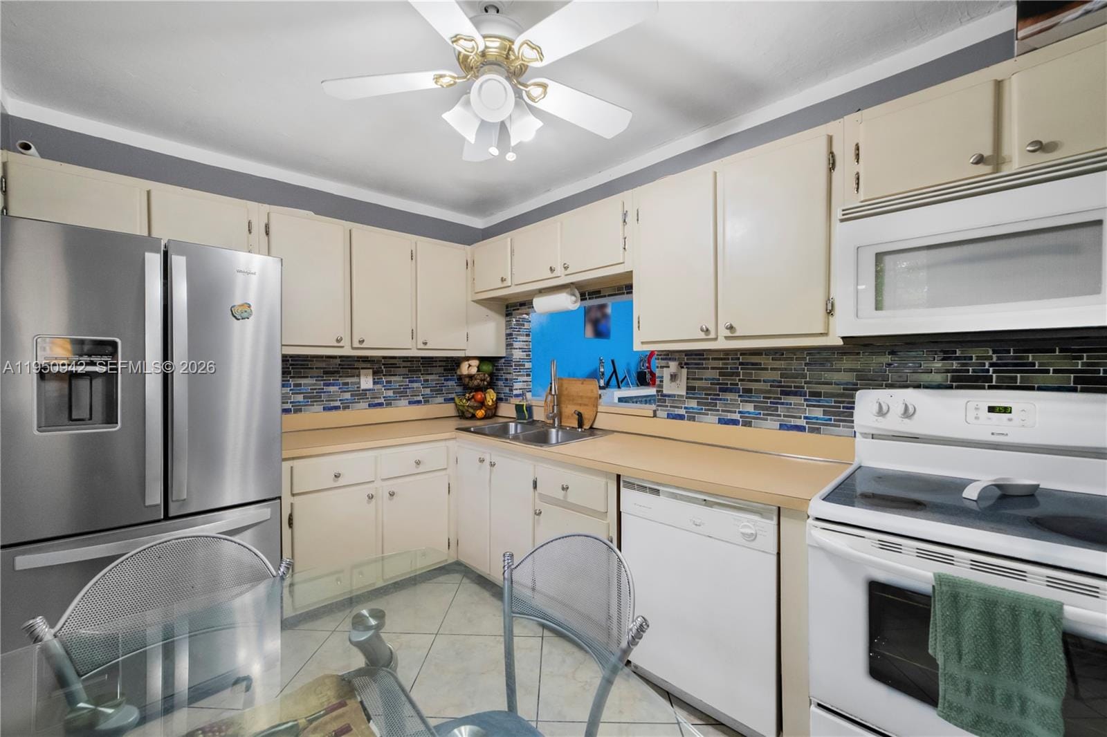 8415 SW 107th Avenue 323W — photo 10