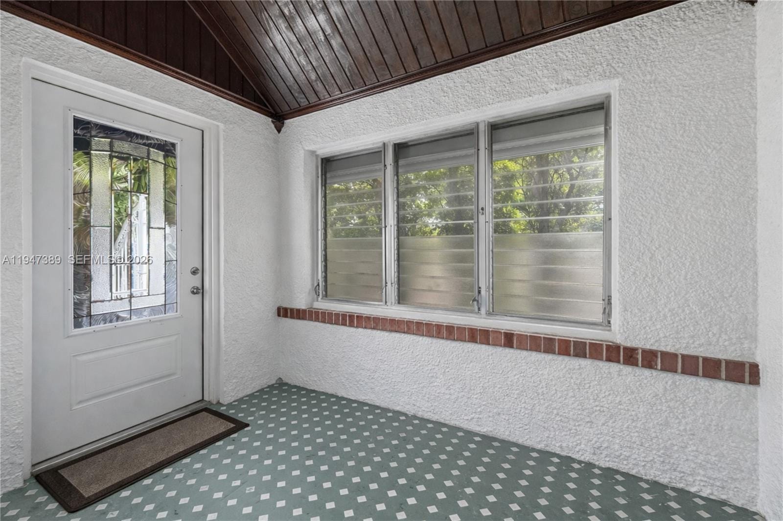 2533 SW 5th Street, Miami, FL 33135 photo 5