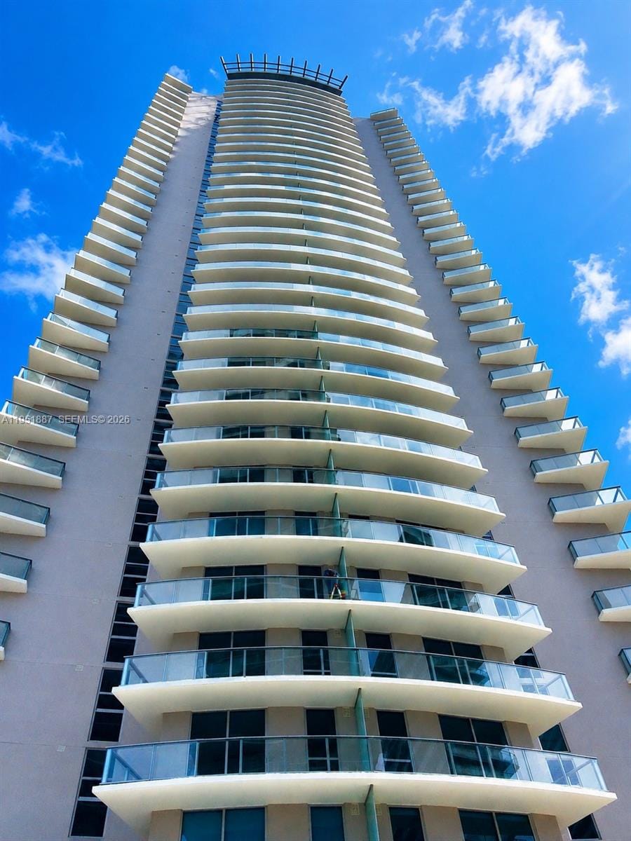 1100 S Miami Avenue 2111, Miami, FL 33130 photo 22