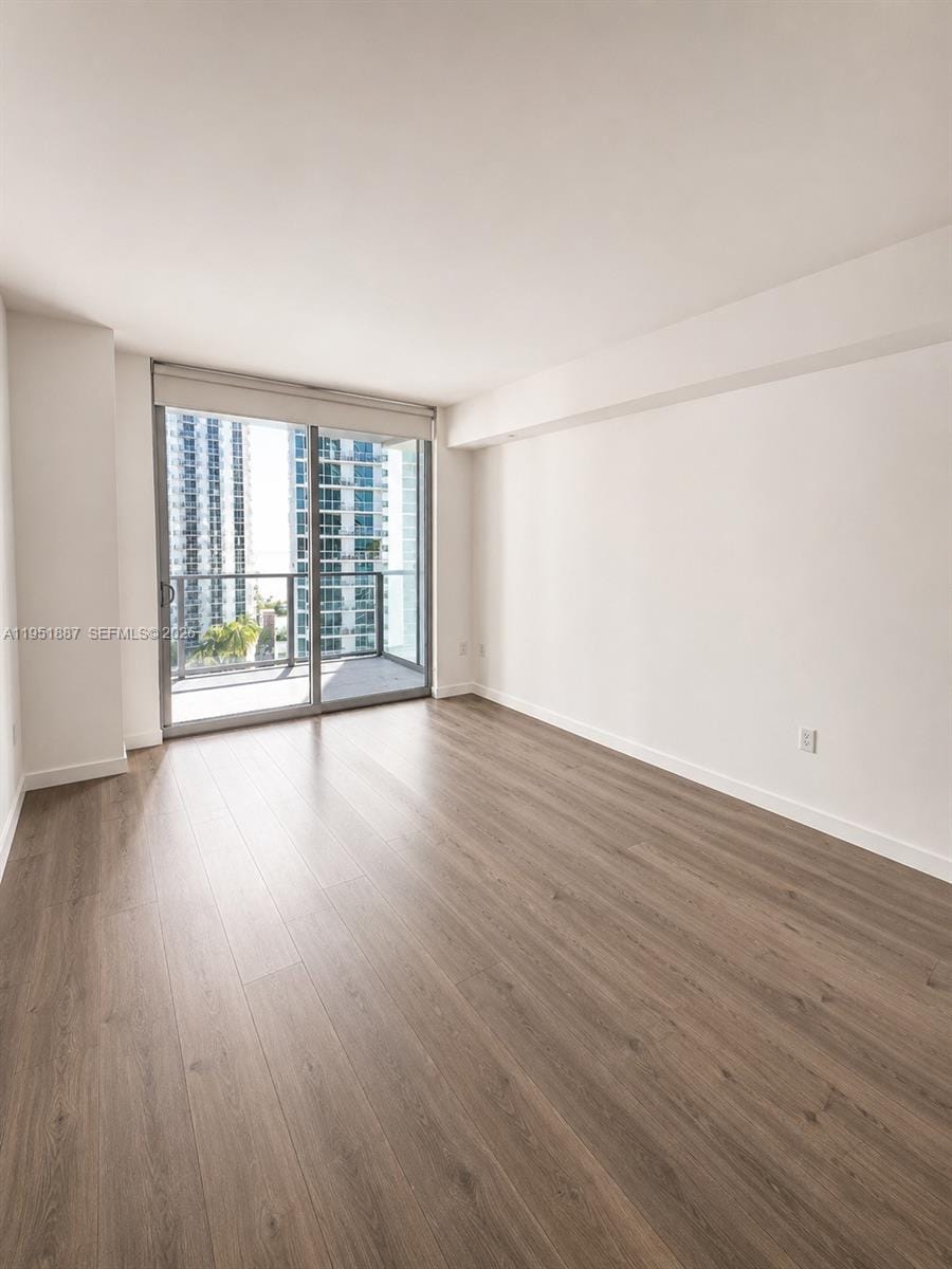 1100 S Miami Avenue 2111 — photo 9