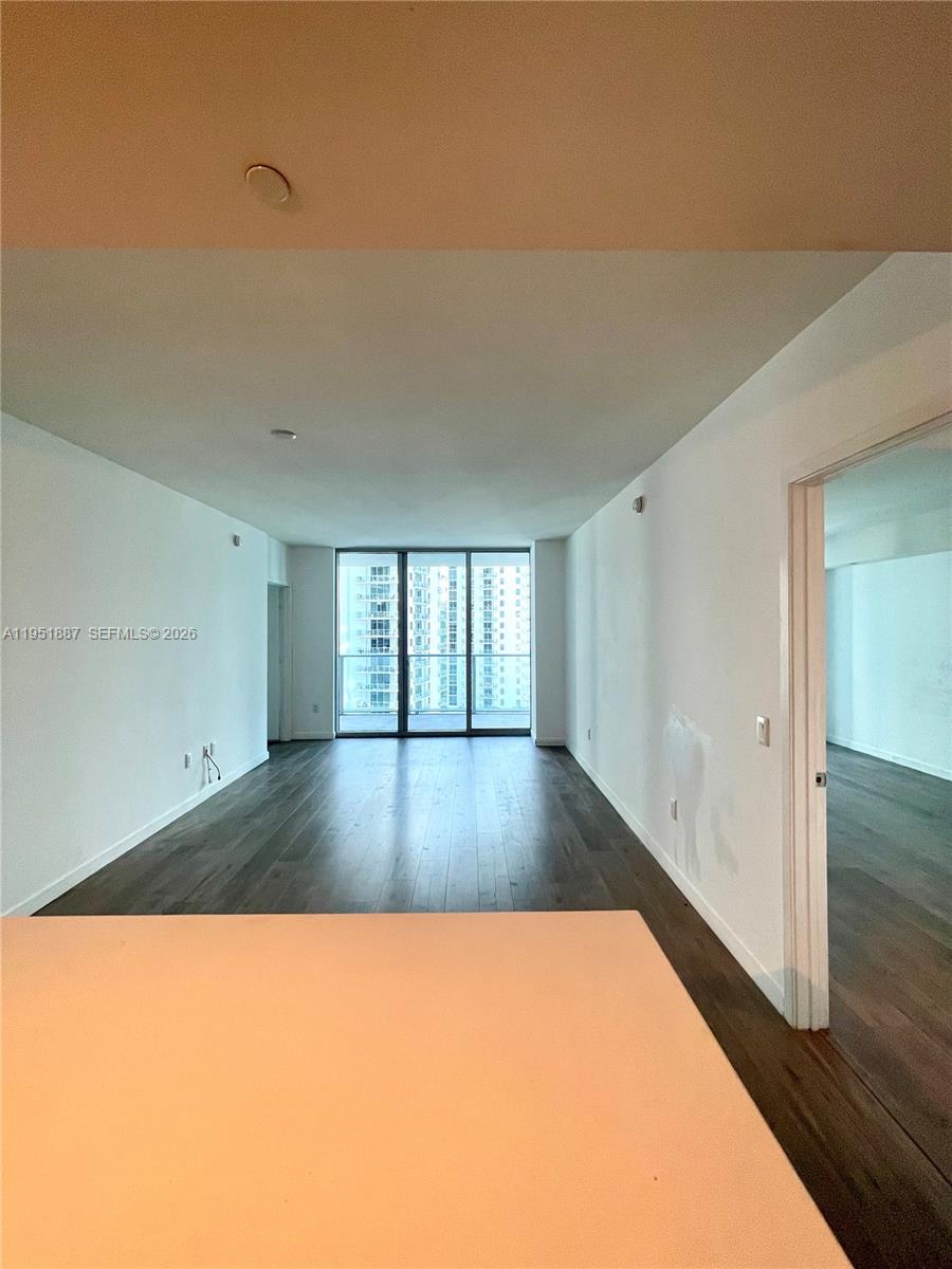 1100 S Miami Avenue 2111, Miami, FL 33130, Miami