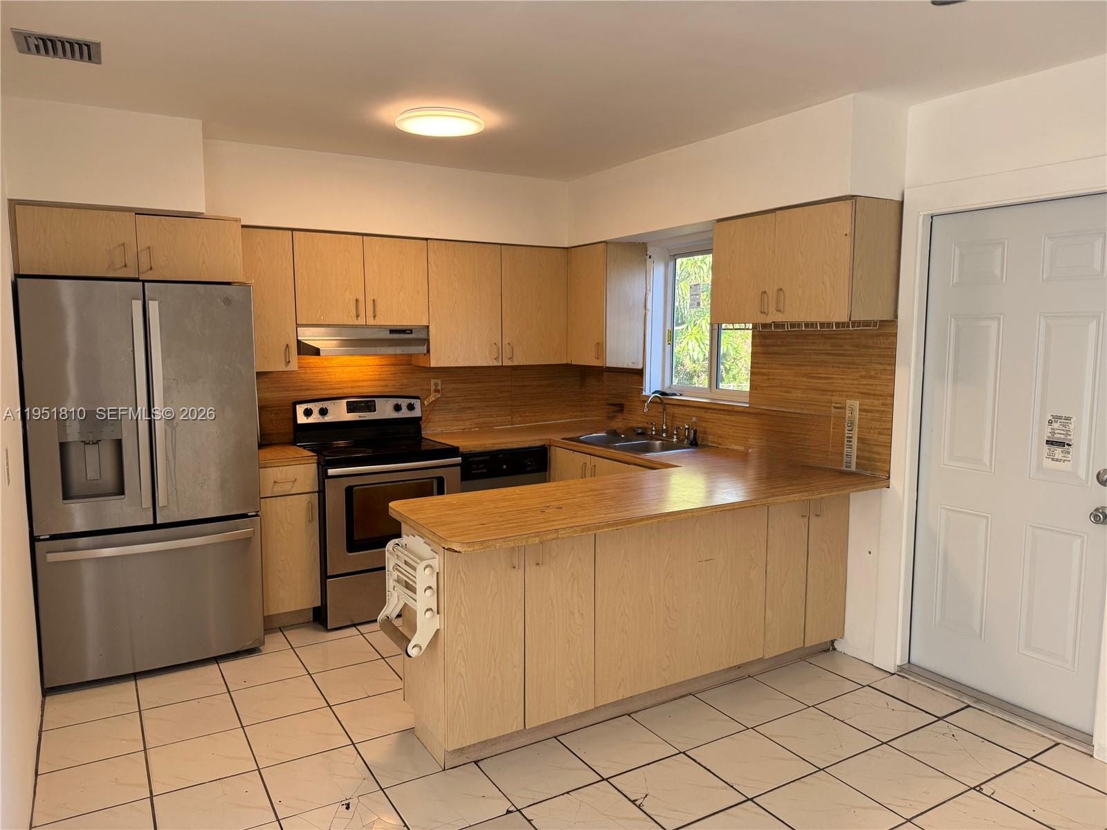 3535 NW 82nd Street, Miami, FL 33147 photo 3