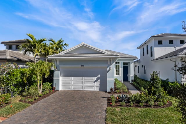 140 SE Via Tirso, Port St. Lucie, FL 34952