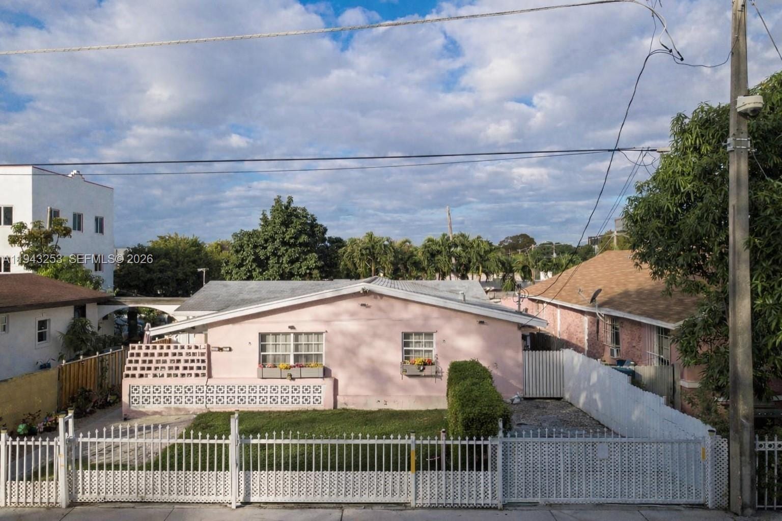 3240 NW 3rd Avenue — photo 4