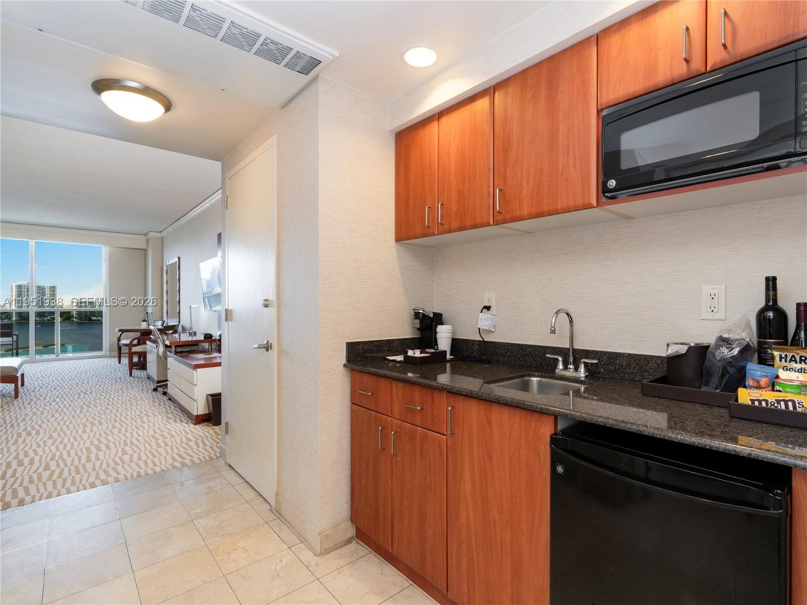 18001 Collins Avenue 1202 — photo 2