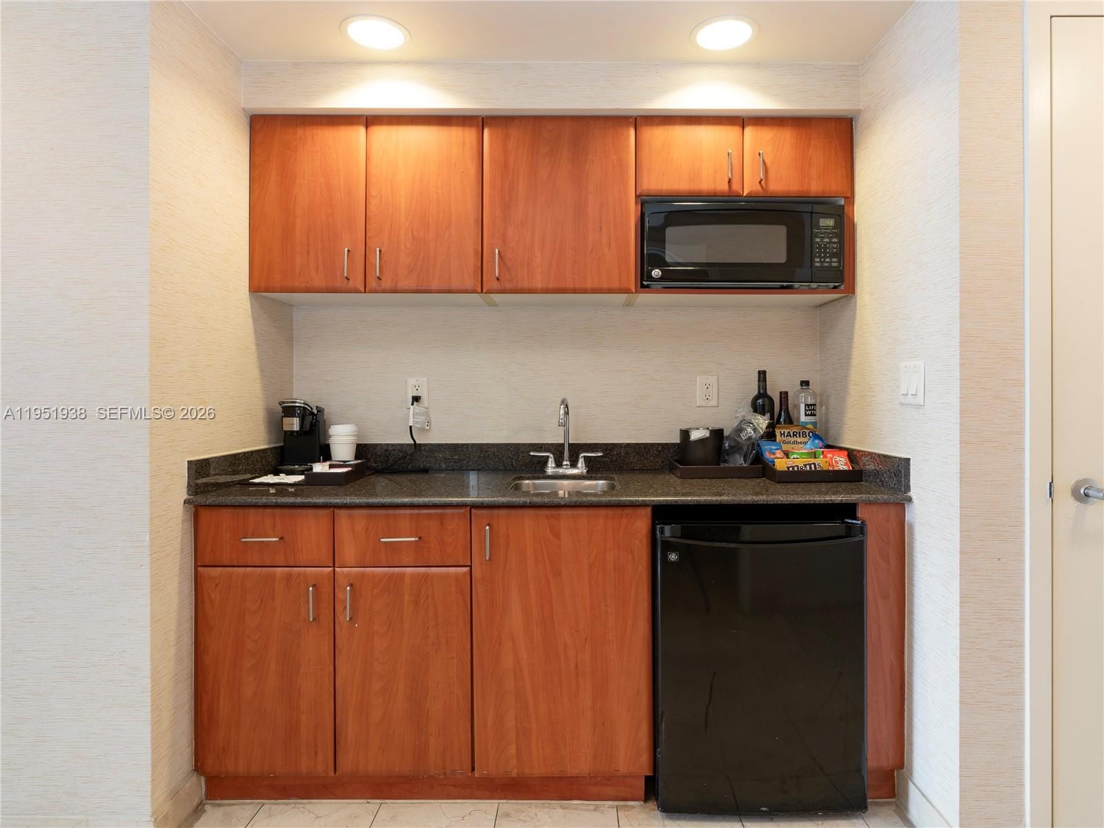 18001 Collins Avenue 1202 — photo 10