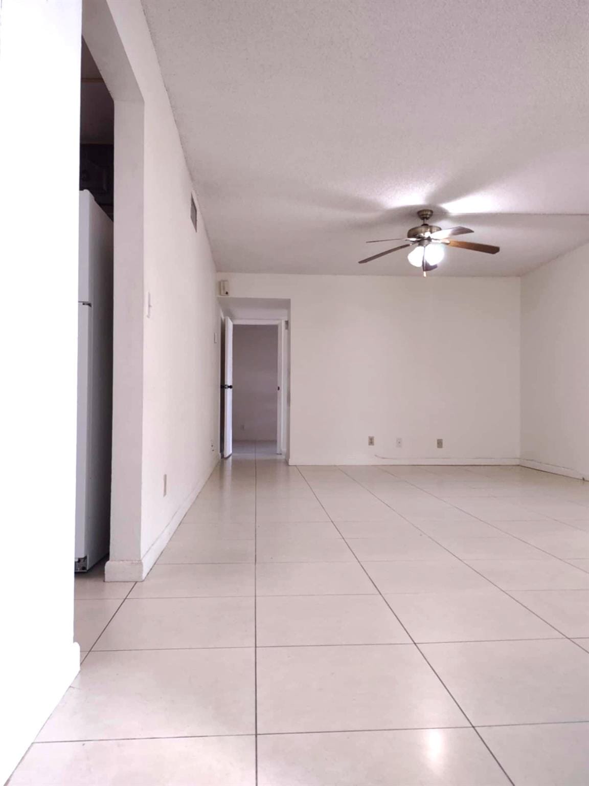 480 N Laurel Drive 3 — photo 2