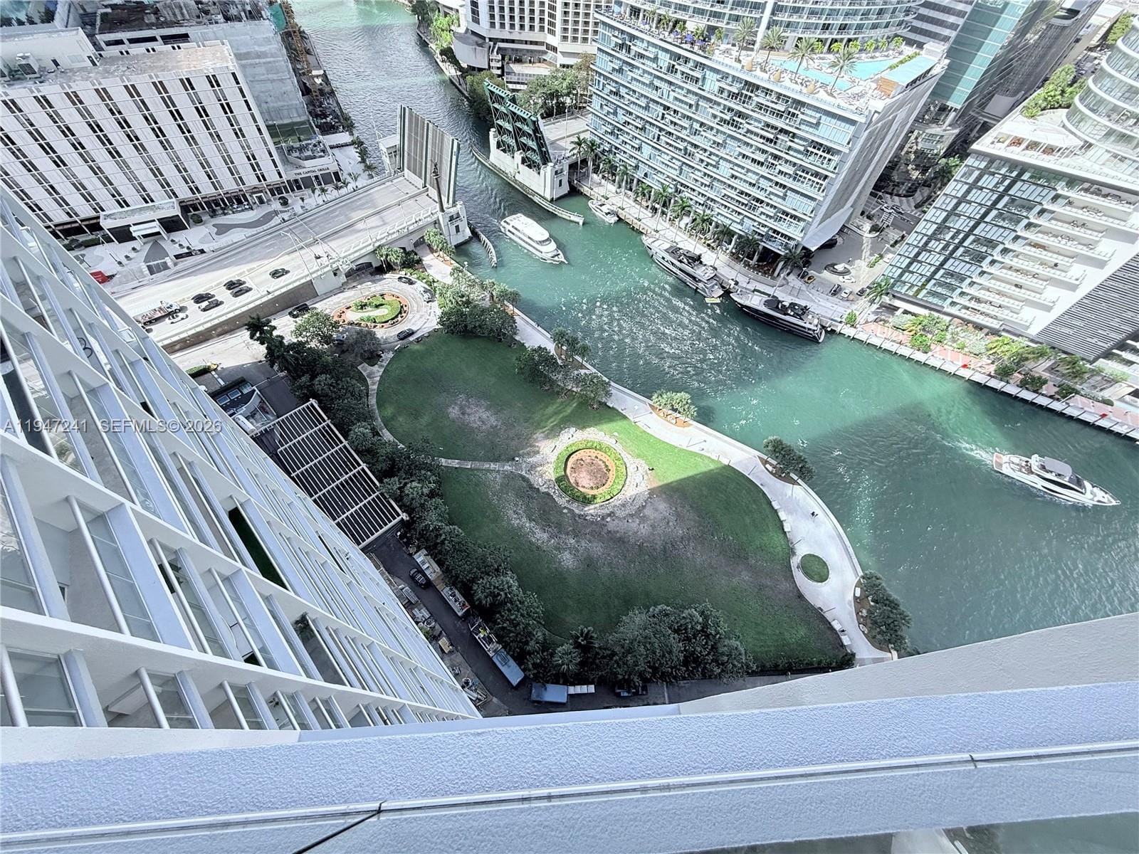 465 Brickell Avenue 2906, Miami, FL 33131 photo 25