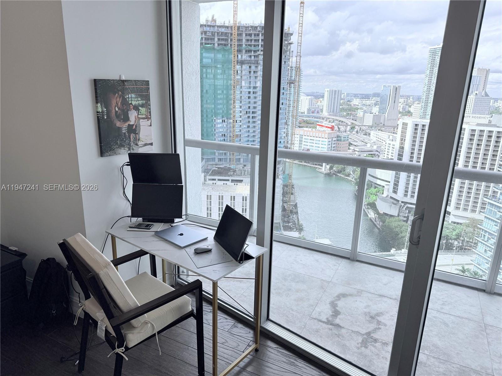 465 Brickell Avenue 2906 — photo 7