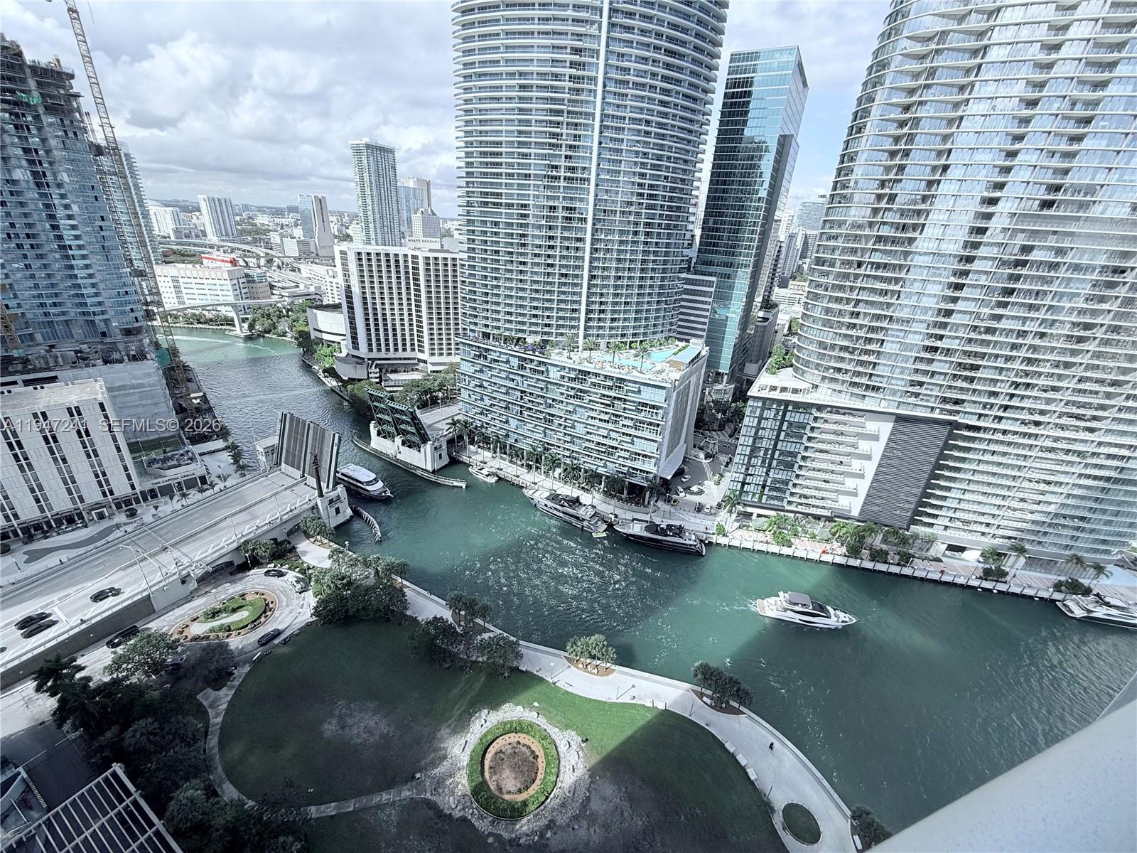 465 Brickell Avenue 2906, Miami, FL 33131, Miami