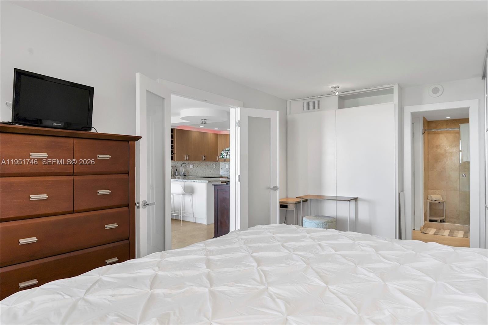 465 Ocean Drive 824, Miami Beach, FL 33139 photo 16