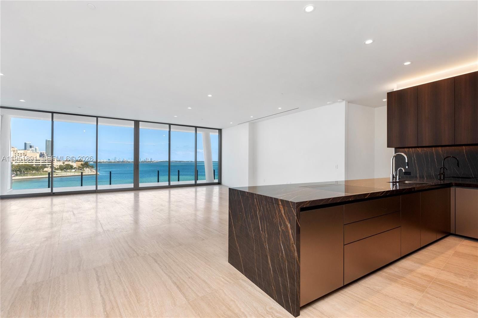 5 Grove Isle Drive L501 — photo 4