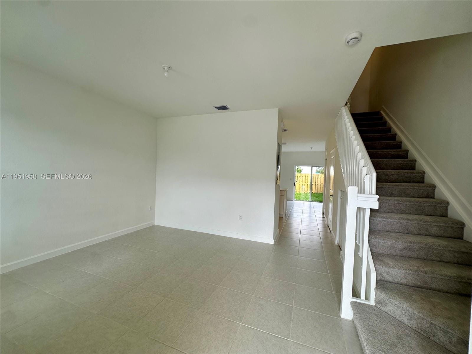 29229 SW 162nd Court . — photo 3