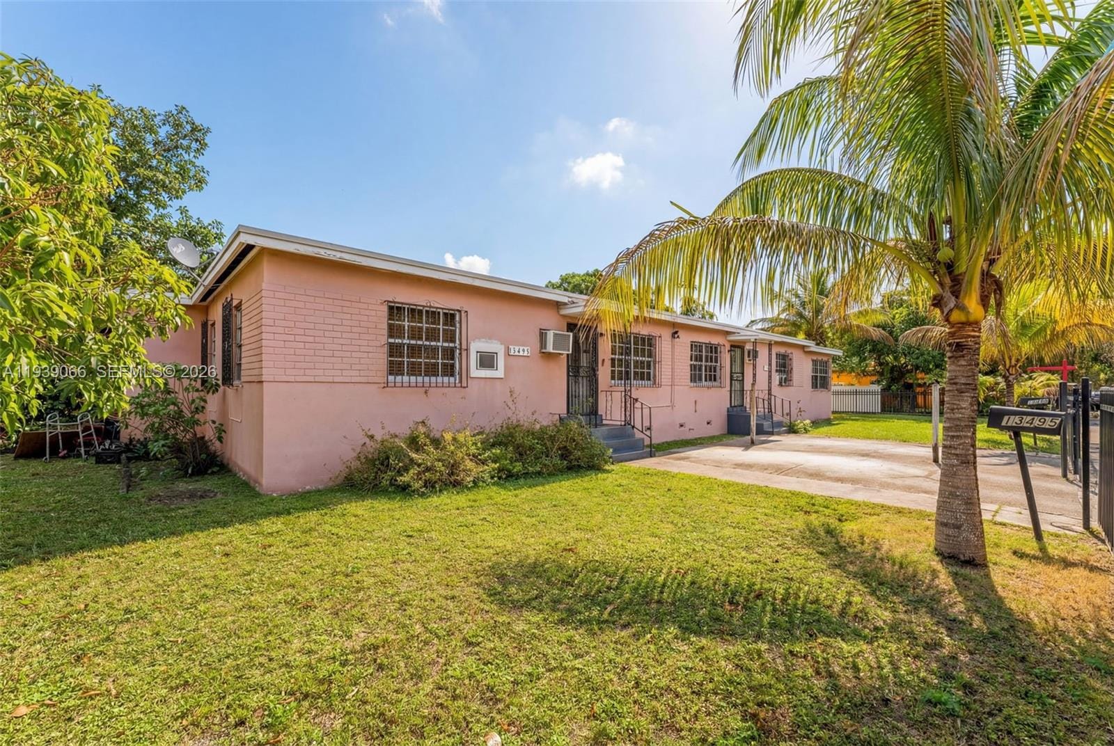 13493 NW 8th Avenue, North Miami, FL 33168 photo 2