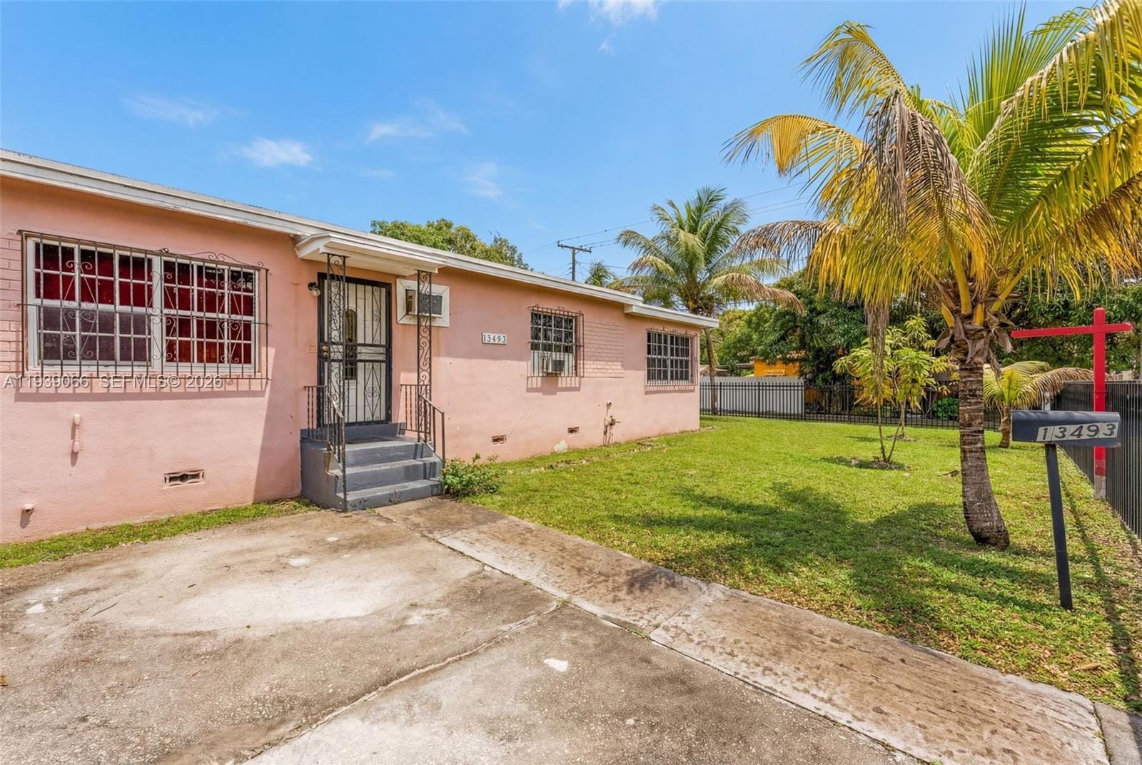 13493 NW 8th Avenue, North Miami, FL 33168 photo 4