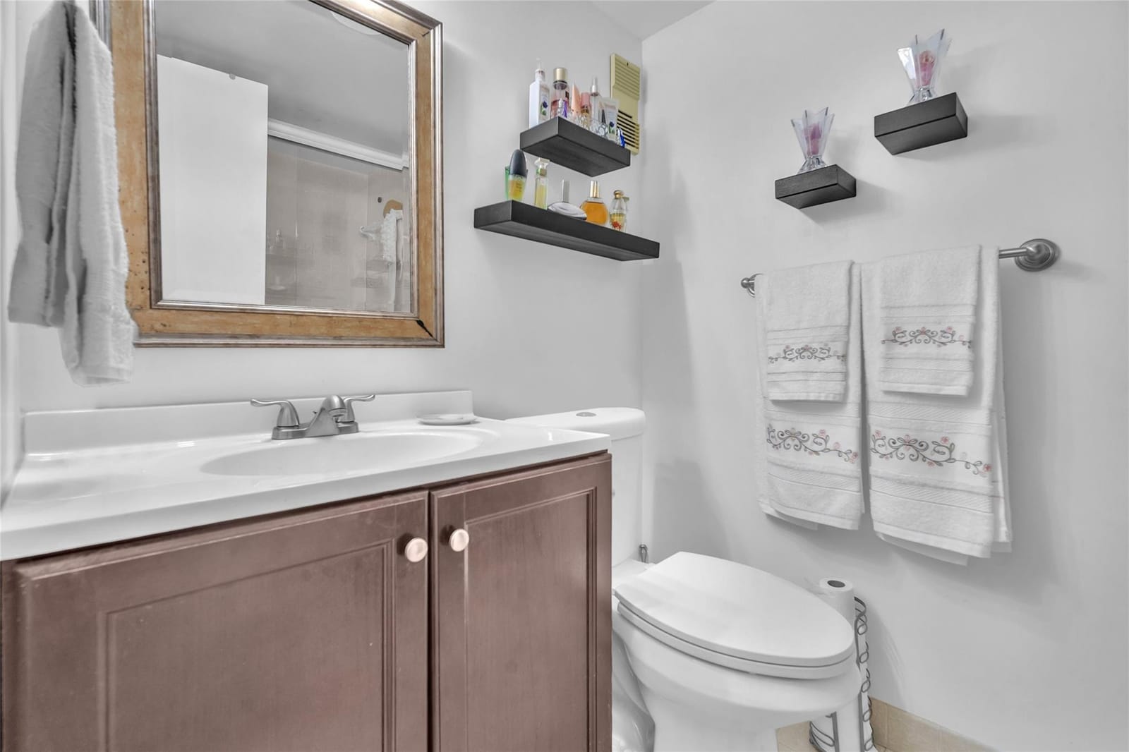 3910 Inverrary Boulevard 308-B, Lauderhill, FL 33319 photo 19