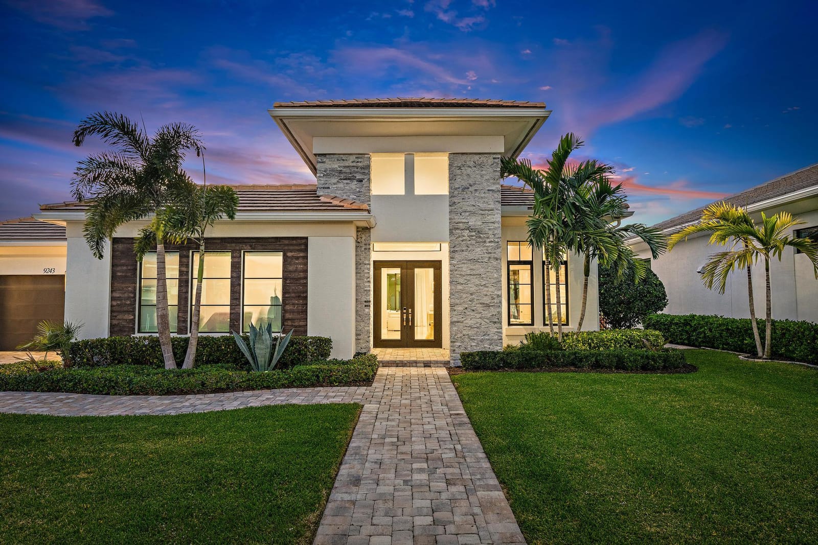 9243 Coral Isles Circle — photo 2
