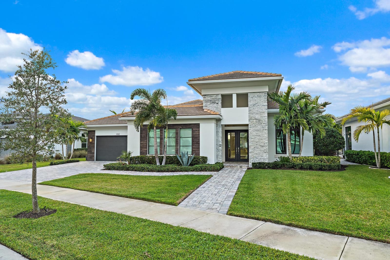 9243 Coral Isles Circle — photo 7
