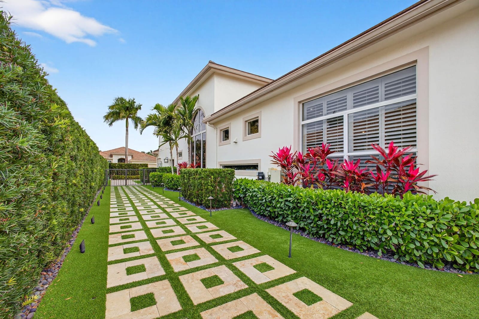 734 Cote Azur Drive, Palm Beach Gardens, FL 33410 photo 10