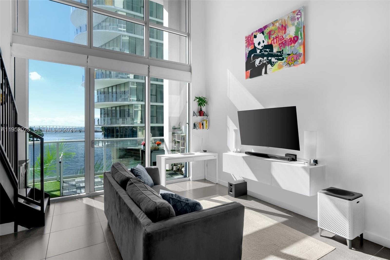 300 S Biscayne Boulevard L-410, Miami, FL 33131 photo 16