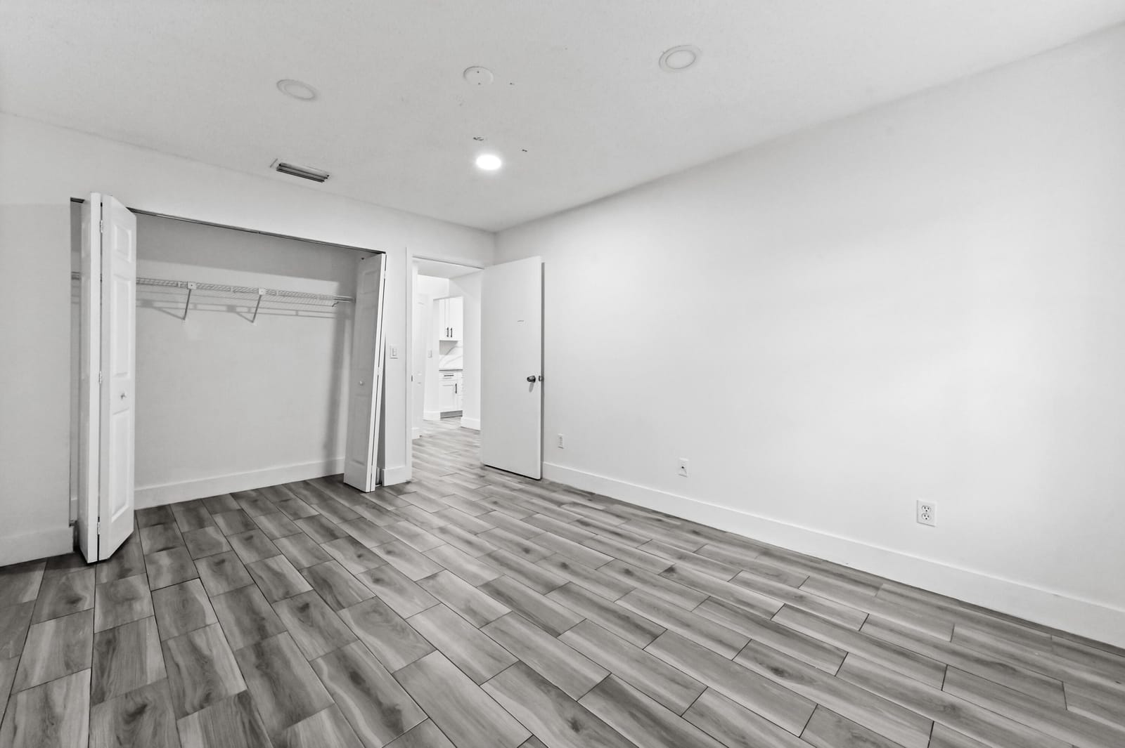 1390 Summit Run Circle, West Palm Beach, FL 33415 photo 16