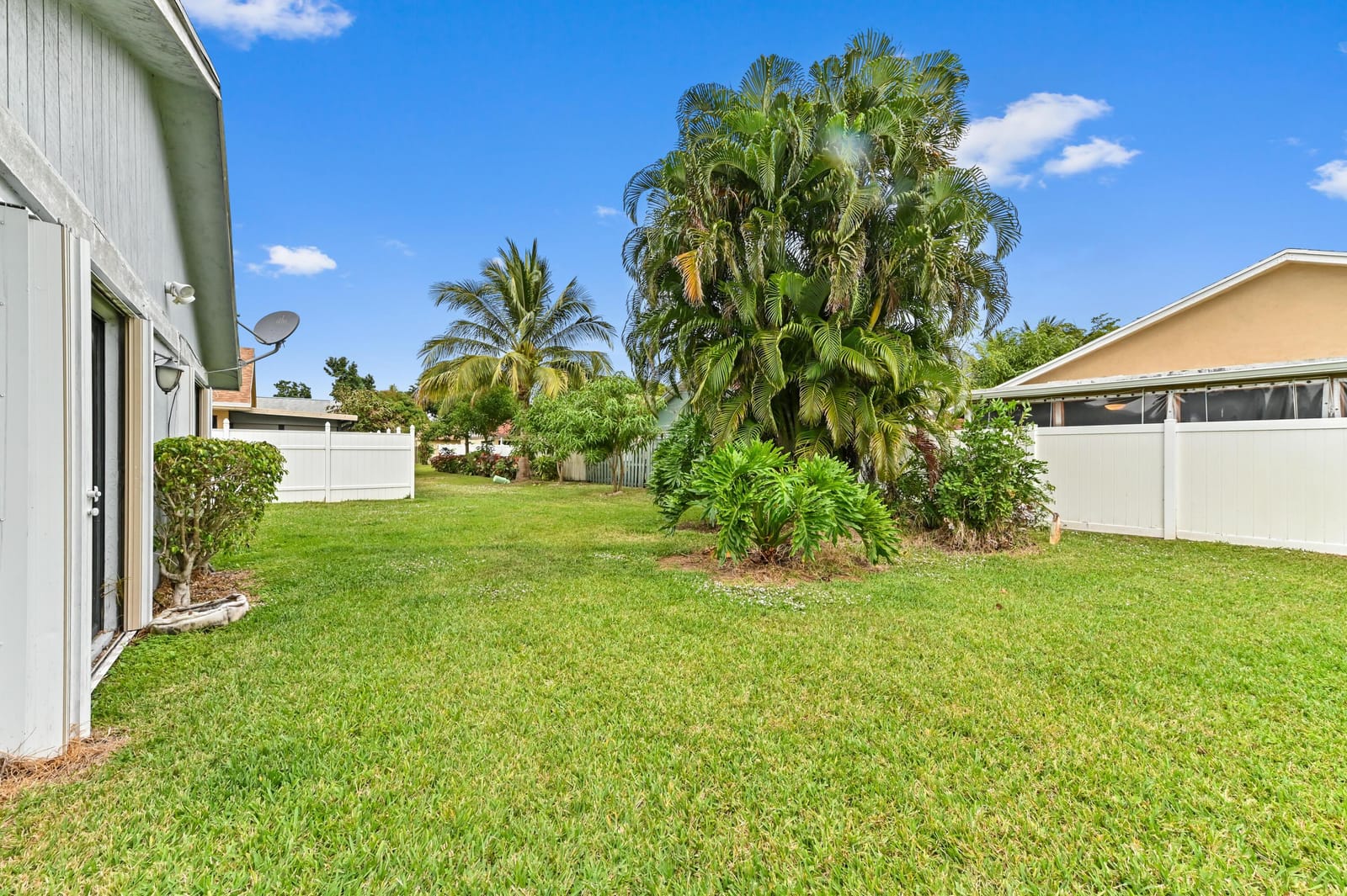 1390 Summit Run Circle, West Palm Beach, FL 33415 photo 22